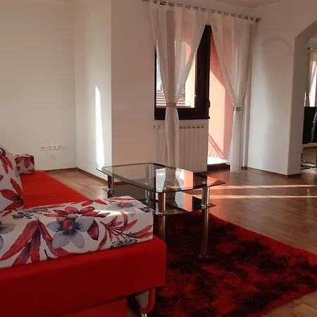 Gold Apartment