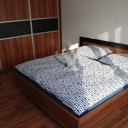 Apartment Gold