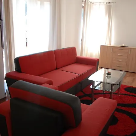 Gold Apartment *