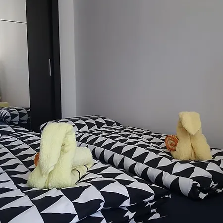 Gold Apartment *