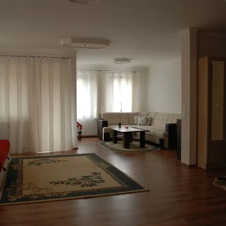 Apartment Gold
